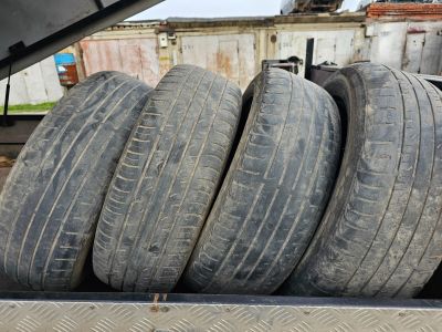 Лот: 22560219. Фото: 1. Летние шины Dunlop R17. Шины