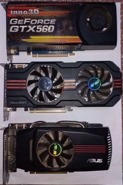 Лот: 21787585. Фото: 1. 3 видеокарты GeForce GTX 560 на... Видеокарты