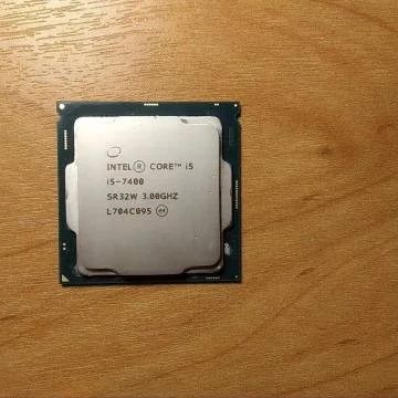 Лот: 8737880. Фото: 1. Процессор Intel Core i5-7400. Процессоры