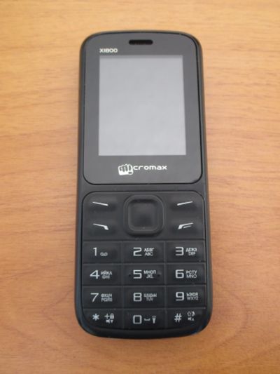 Лот: 21444042. Фото: 1. Мобильный телефон Micromax X1800. Кнопочные мобильные телефоны