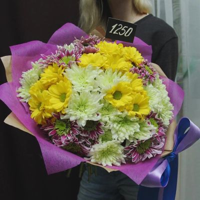 Лот: 6865519. Фото: 1. Фирменный букет от Радуги Цветов... Свежие цветы