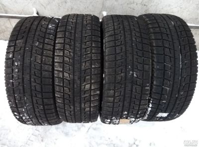 Лот: 8534490. Фото: 1. Зимние шины Bridgestone Revo2... Шины