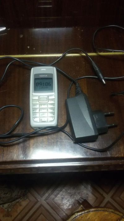 Лот: 6718158. Фото: 1. Nokia 1112 + зарядка. Кнопочные мобильные телефоны
