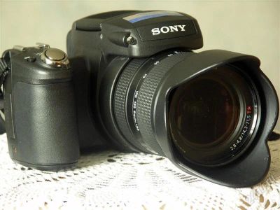 Лот: 1071703. Фото: 1. Продам Sony Cyber-shot R1 Отдам... Цифровые компактные