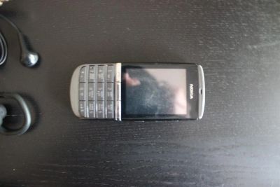 Лот: 3462303. Фото: 1. Продам телефон Nokia Asha 300... Кнопочные мобильные телефоны