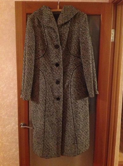 Лот: 3098368. Фото: 1. Пальто женское с капюшоном. Верхняя одежда