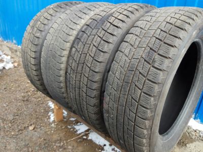Лот: 13898997. Фото: 1. #1341 215/60 R17 Bridgestone ST30. Шины
