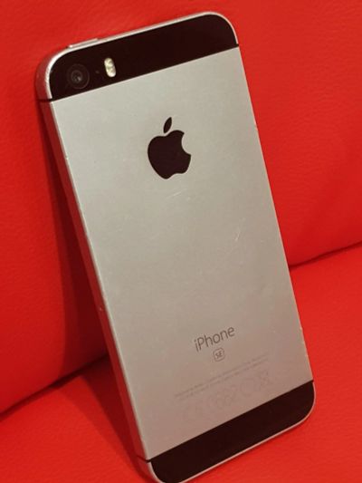 Лот: 17008375. Фото: 1. iPhone SE на запчасти. Дисплеи, дисплейные модули, тачскрины