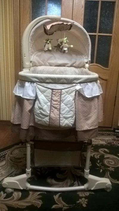 Лот: 8390705. Фото: 1. Продам колыбель Babyton. Детские кровати и кроватки