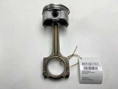 Лот: 21393506. Фото: 1. Поршень с шатуном Mazda Mpv 2004... Двигатель и элементы двигателя