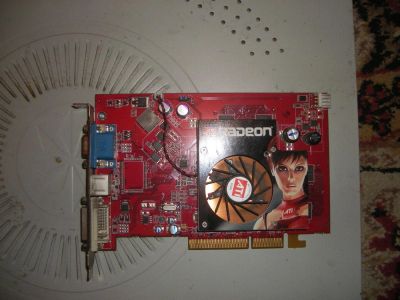Лот: 3366802. Фото: 1. Видеокарта AGP ATI Radeon x1600pro... Видеокарты
