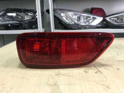 Лот: 25639703. Фото: 1. Задняя левая противотуманка Nissan... Оптика и освещение
