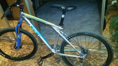 Лот: 10738363. Фото: 1. Gt avalanche 1.0 2013. Велосипеды