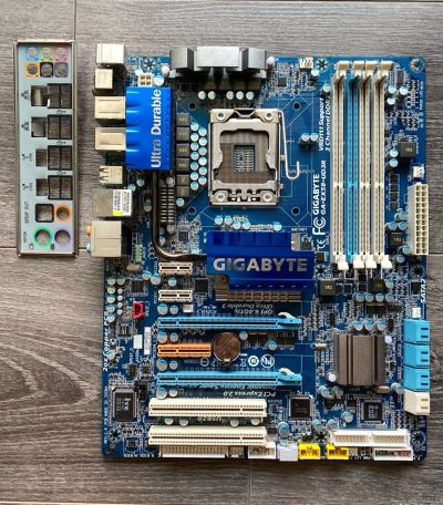 Лот: 16037751. Фото: 1. Образцовая плата под LGA 1366... Материнские платы