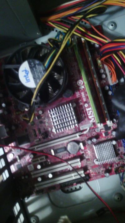 Лот: 10553505. Фото: 1. материнская плата msi ms-750 ver... Материнские платы