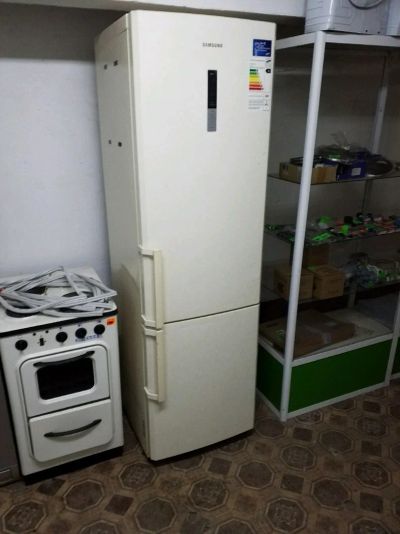 Лот: 11487068. Фото: 1. Б у холодильник Samsung no frost... Холодильники, морозильные камеры