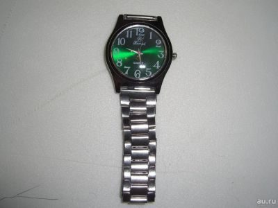 Лот: 8369925. Фото: 1. Часы кварцевые зеленые. Другие наручные часы