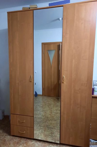 Лот: 20235491. Фото: 1. Шкаф. Шкафы, шкафы-купе
