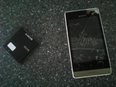 Лот: 7482863. Фото: 1. Sony xperia go. Смартфоны