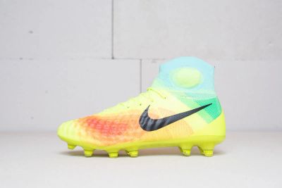 Лот: 11618446. Фото: 1. Футбольная обувь Nike Magista... Кеды, кроссовки, слипоны