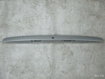 Лот: 13665328. Фото: 1. Накладка крышки багажника Chevrolet... Кузов
