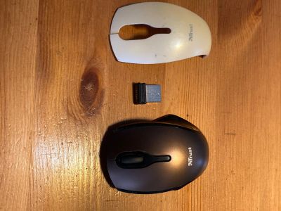 Лот: 17239766. Фото: 1. Bluetooth мышКа. WiFi, Bluetooth адаптеры