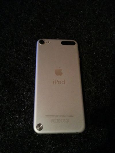 Лот: 6356095. Фото: 1. Ipod touch 5 32gb. Плееры