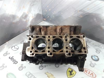 Лот: 23592031. Фото: 1. Блок цилиндров Mitsubishi Diamante... Двигатель и элементы двигателя