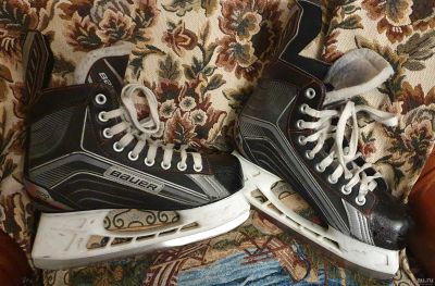 Лот: 18362754. Фото: 1. Хоккейные коньки Bauer Vapor X200... Коньки