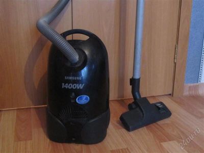 Лот: 1239599. Фото: 1. пылесос SAMSUNG 1400W отдаем по... Пылесосы, паровые швабры