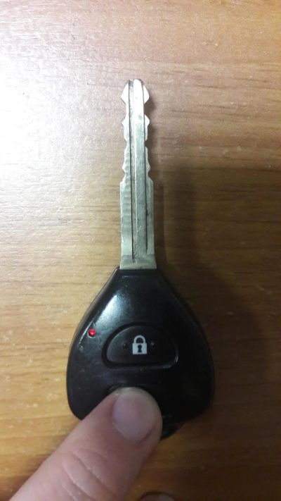 Лот: 8605100. Фото: 1. Ключ от Toyota Voxy (Тойота Вокси... Электрооборудование