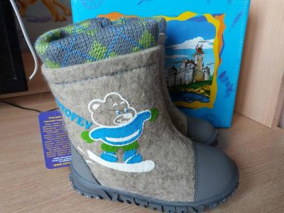 Лот: 10353769. Фото: 1. Новые валенки на меху Котофей... Валенки, угги, унты