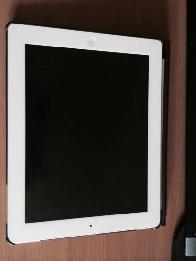 Лот: 4542114. Фото: 1. iPad 4 WiFi + Celluar, 32gb. РСТ... Планшеты