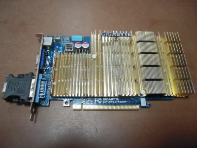 Лот: 15048965. Фото: 1. Видеокарта PCI-E GeForce 8500GT... Видеокарты