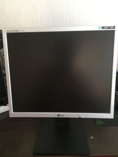 Лот: 15573953. Фото: 1. Старый монитор LG 17 дюймов. ЖК-мониторы