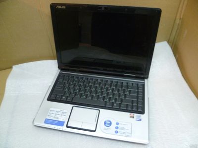 Лот: 13035398. Фото: 1. Ноутбук Asus F80S. Ноутбуки