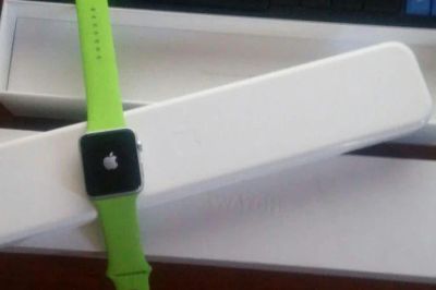 Лот: 7727203. Фото: 1. Apple Watch Sport 42mm. Смарт-часы, фитнес-браслеты, аксессуары