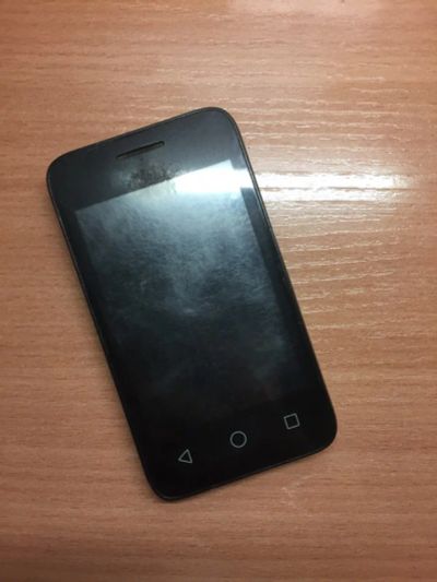 Лот: 11840687. Фото: 1. Смартфон Alcatel PIXI 3(3.5) 4009D... Смартфоны