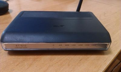 Лот: 5885906. Фото: 1. WiFi роутер ASUS RT-n10 Читаем... Маршрутизаторы (роутеры)