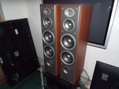 Лот: 6614944. Фото: 1. JBL E80. Пассивные акустические системы