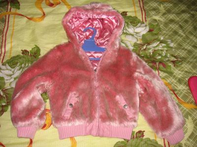 Лот: 3858816. Фото: 1. шубка розовая на 3-5 лет. Верхняя одежда