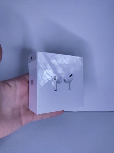 Лот: 17699736. Фото: 1. Новые airpods pro. Наушники, гарнитуры
