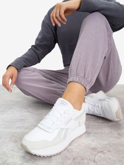 Лот: 24285752. Фото: 1. Кроссовки женские Reebok Glide... Кеды, кроссовки, слипоны