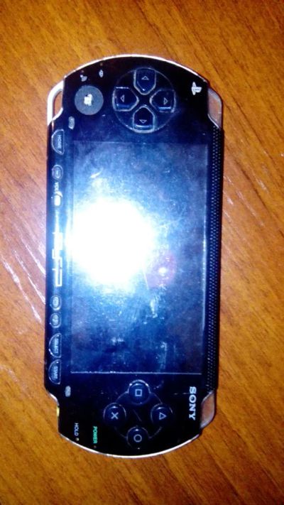Лот: 5150129. Фото: 1. PSP 1000 обмен. Игровые приставки, консоли