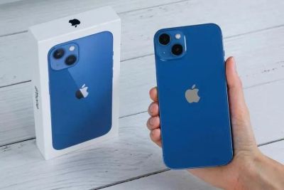 Лот: 21074077. Фото: 1. iPhone 13 128 gb. Смартфоны