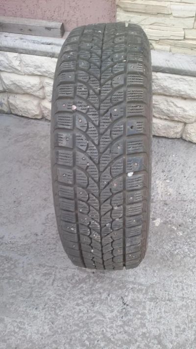 Лот: 10537551. Фото: 1. Зимняя резина Bridgestone 185... Шины