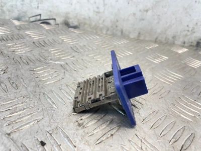 Лот: 25600987. Фото: 1. реостат печки Hyundai Getz. Двигатель и элементы двигателя