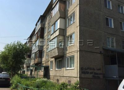 Лот: 13984158. Фото: 1. 4-комнатная квартира на ул. Ладо... Квартиры, студии