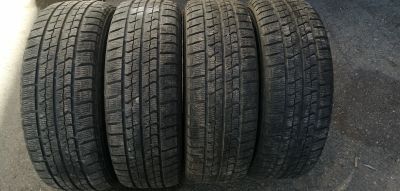 Лот: 19488884. Фото: 1. Зимняя резина Goodyear 215/65... Шины