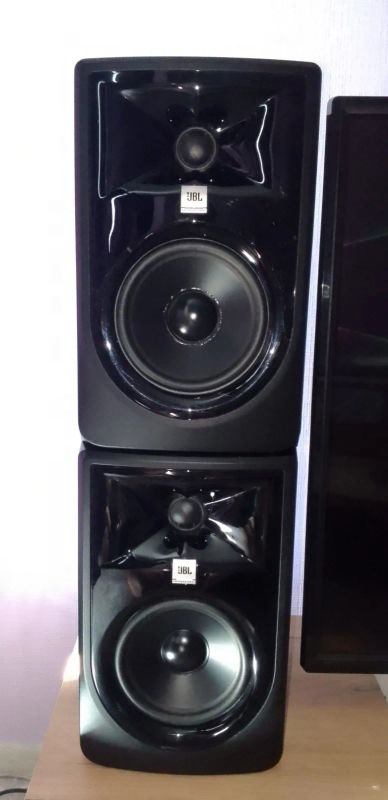 Лот: 23518559. Фото: 1. Активные мониторы JBL 305P MKII. Активные акустические системы